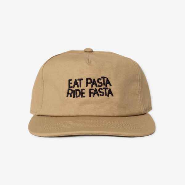 Cap 'Eat pasta' (sand)